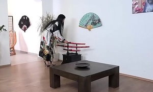 Oriental Pissing - Firstimer Indulges In Hot Piss Decree